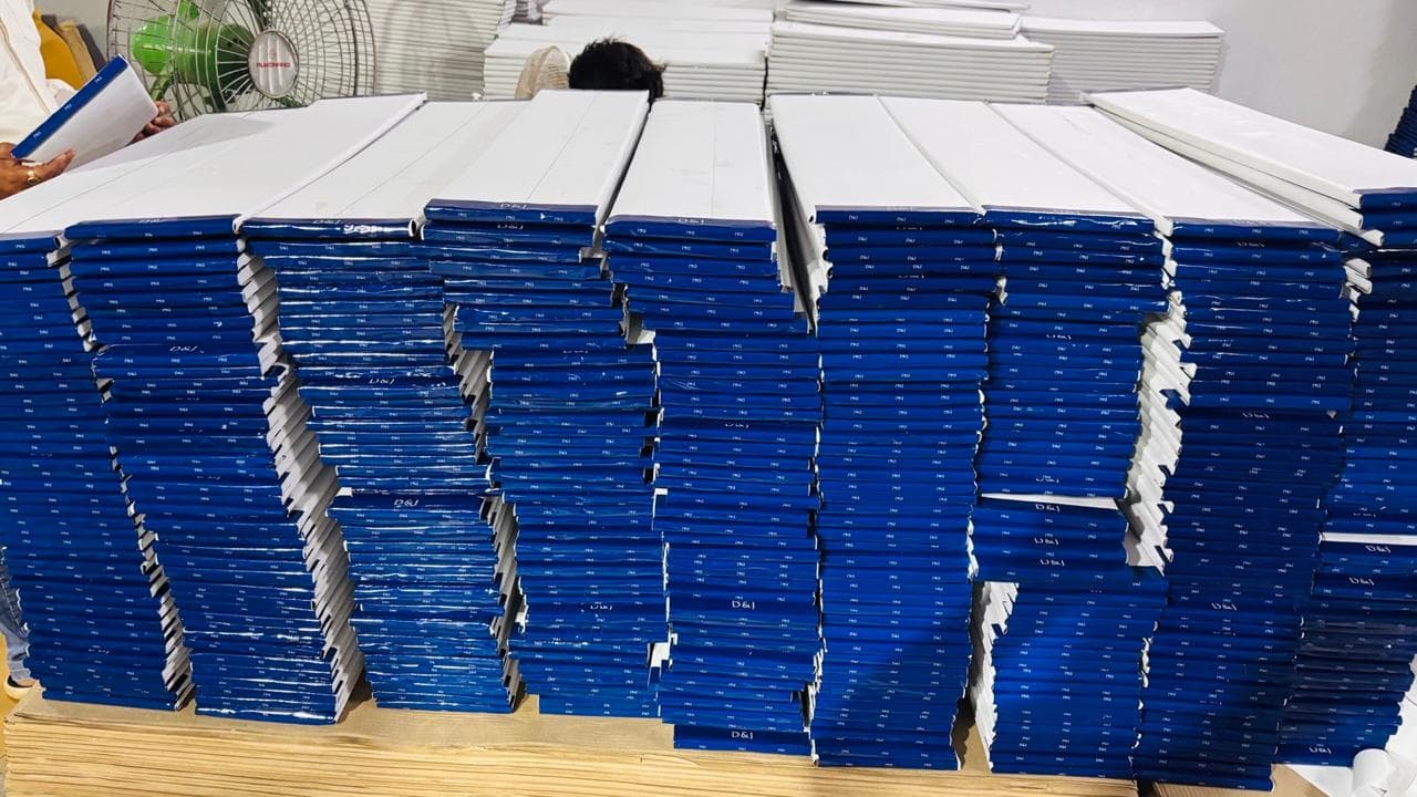 Plate / Putta for Garment